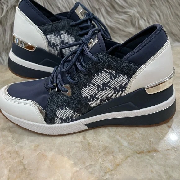 Michael Kors Liv Trainer Wedge Sneaker Women’s Blue (HJ22A. NEW - Picture 2 of 11